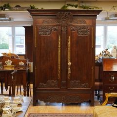 Antique French Oak Armoire / Press