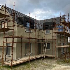 Scaffolding - Two story house