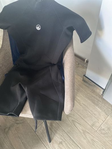 wetsuit