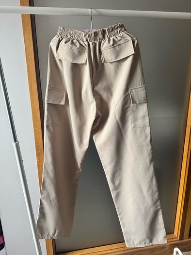 PrettyLittleThing Beige Trousers with Pockets Size 8