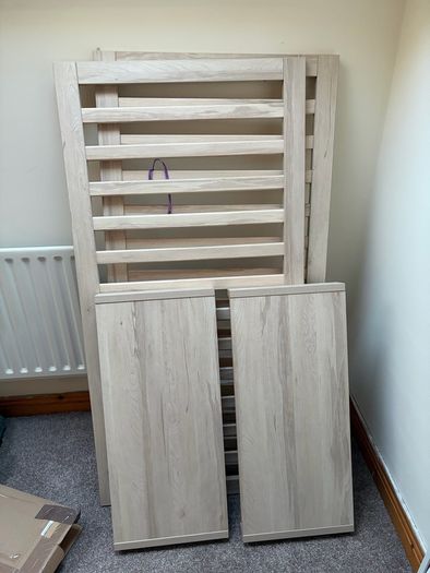 Mamas and papas Lawson cot and bed