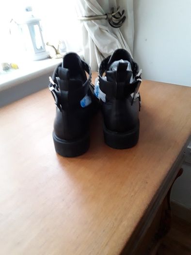 new ladies black shoes