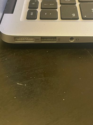 Broken 2017 MacBook Air 13-inch