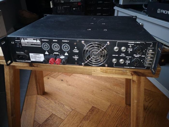Crest Audio CPX 2600 Power Amp