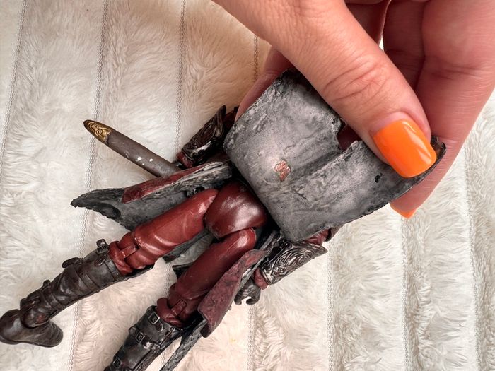 2002 Lord Of The Rings The Two Towers Rohirrim Action Figure approx. 16 cm. Used Damaged Loose legs Please see photos