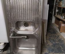Stainless steel kitchen sink