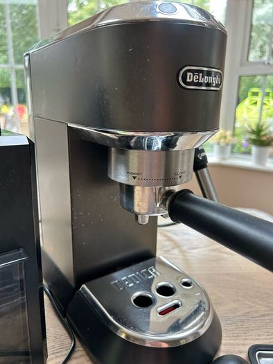DeLonghi Coffee Machine and Grinder