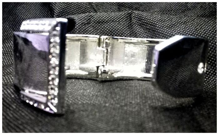 Ladies NEW Silver Chrome Hinged Belt Buckle Adjustable Bangle/ Bracelet By Park Lane