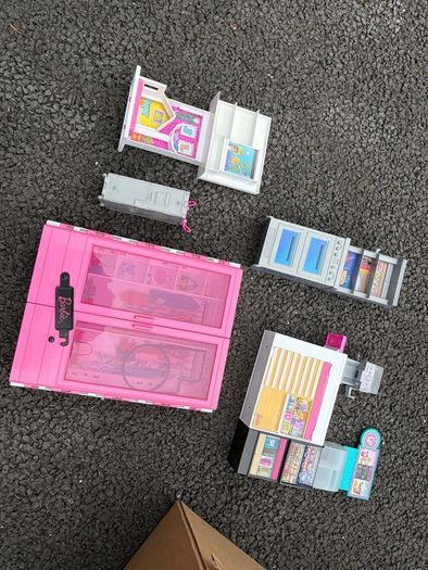 Barbie Dreamhouse bundle