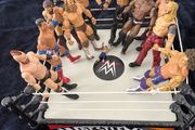 WWE WrestleMania Ring &amp; Action Figure Bundle