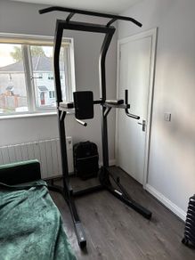 Training Station - Pull Up and Dip Bar