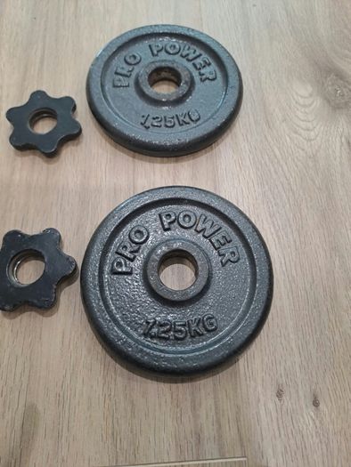 Set of dumbbell weights