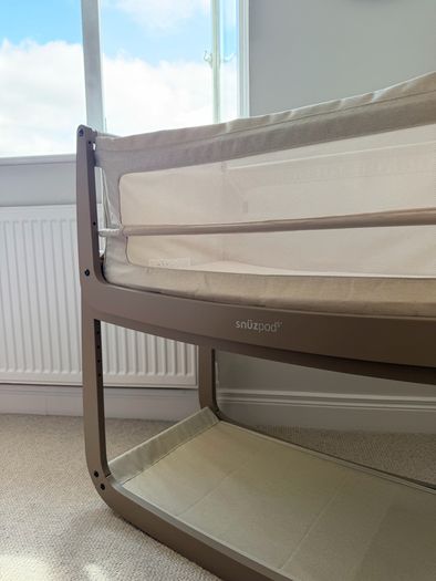Snuz Pod 5 - Mocha - Excellent Condition