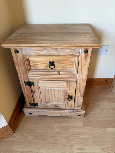 5-piece Corona Mexican Pine bedroom set