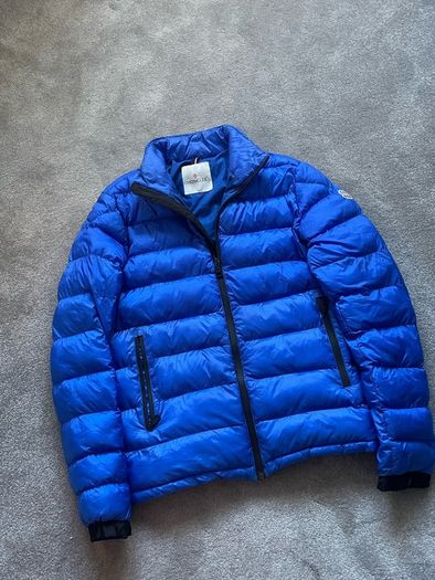 Moncler chill walk puffer size S