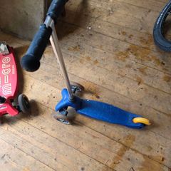 Small kids scooter
