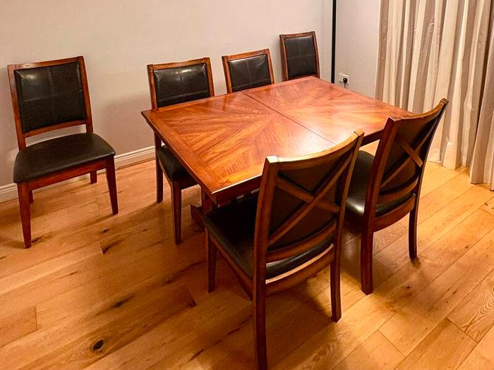 Dining table and 8 chairs