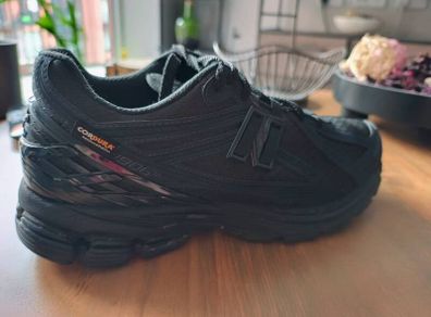 New Balance 1906