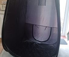 Tanning tent