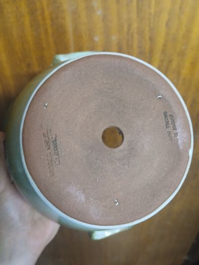 Kiltrea Pottery plant pot