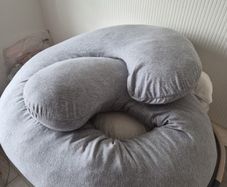 Pregnancy pillow
