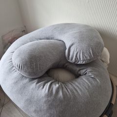 Pregnancy pillow