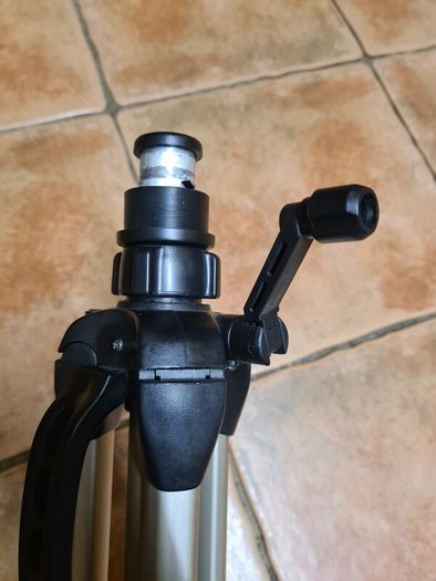 Star 61 tripod compact lightweight