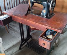 Singer sewing machine
