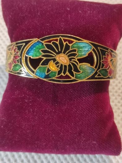 Vintage bangle