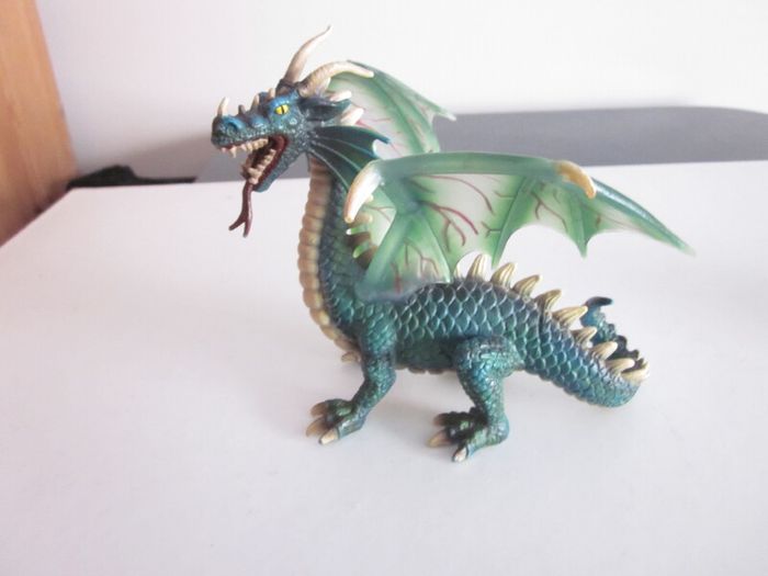 Schleich World of Knights Medieval Green Dragon