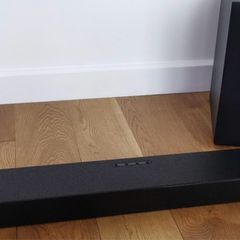Samsung Q700B Q-Series Soundbar and Wireless Subwoofer Dolby Atmos