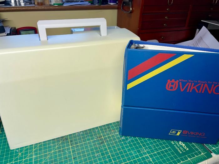 Quality Swedish made Huskvarna Viking 500 Sewing Machine - Just serviced - Like new! Sews alphabet and numbers & embroidery stitches!