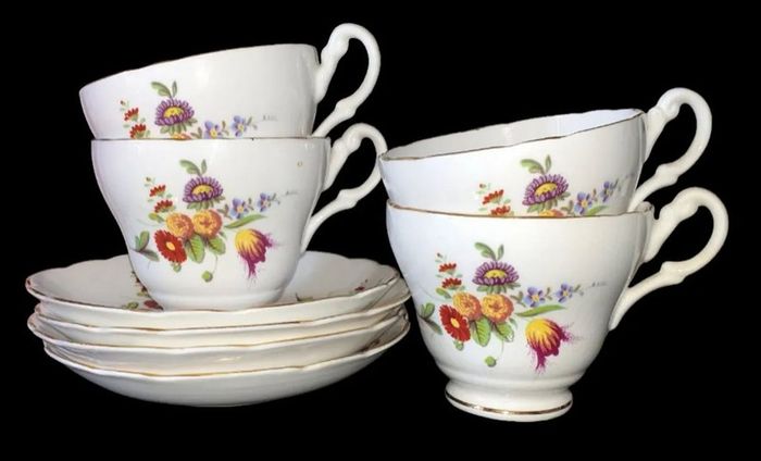 Vintage Winston Fine Bone China Teacups & Saucers