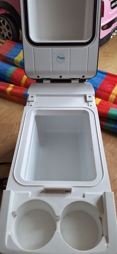 12v Coolbox / Warm