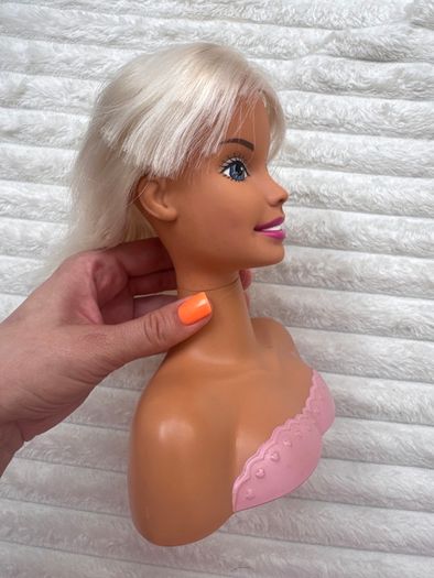 Barbie 1999 Blonde Hair Blue Eyes Doll Styling Head Mattel approx. 20 cm. Used Please see photos