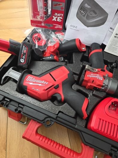 milwaukee  m12 gen 3 kit