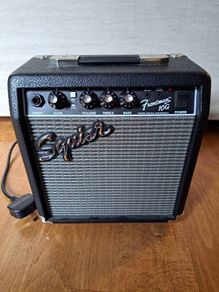 Squier Frontman 10G amplifier