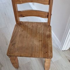 4 Wooden Dinning Chair