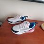 Nike 270s runners Image 2