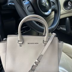 Michael Kors Selma Bag