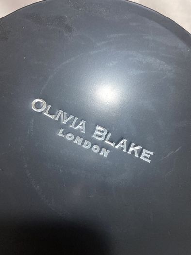 Olivia Blake Juniper & Cypress Candle 515g ( Bigger Size)
