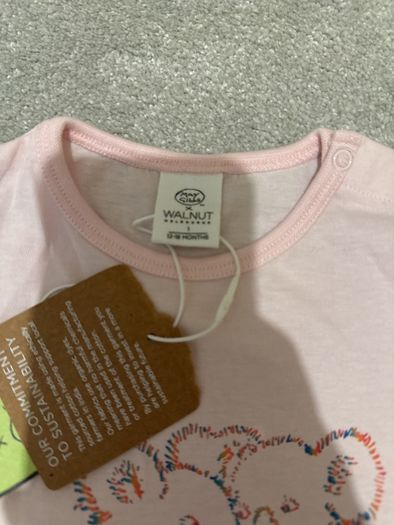New - baby top  12-18 m