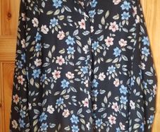 Ladies long sleeved light blouse size 14