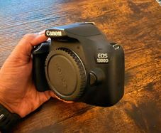 Canon Eos 1300d Dslr