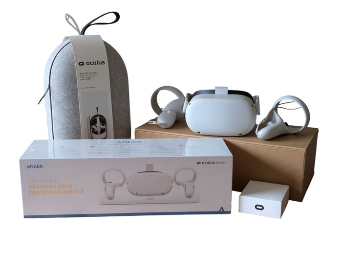 Meta oculus quest 2 - 64gb (A) + case & brand new Anker charger