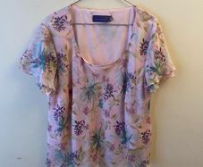 Floral blouse (size 22)