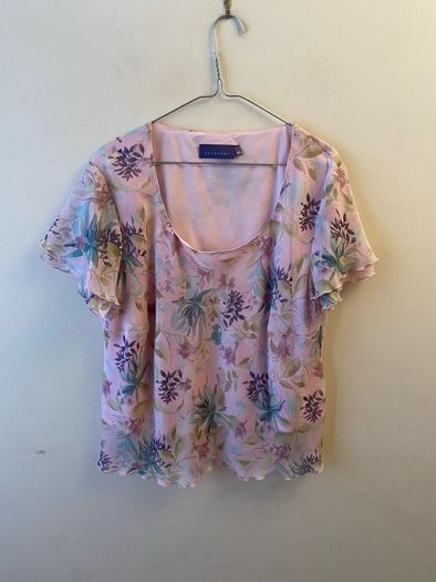 Floral blouse (size 22)