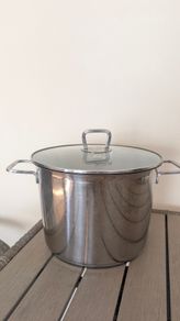 cooking pot
