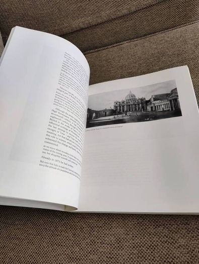 Views of Rome from the Thomas Ashby Collection in the Vatican Library 1988 in very good condition with some signs of wear on the cover over 300 pages and a coffee table size book FREE STANDARD POSTAGE INCLUDED