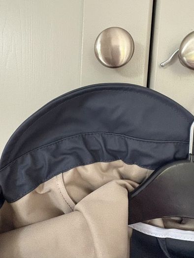 Danish brand renowned for its rainwear Ilse Jacobsen  French navy coloured rain coat BRAND NEW